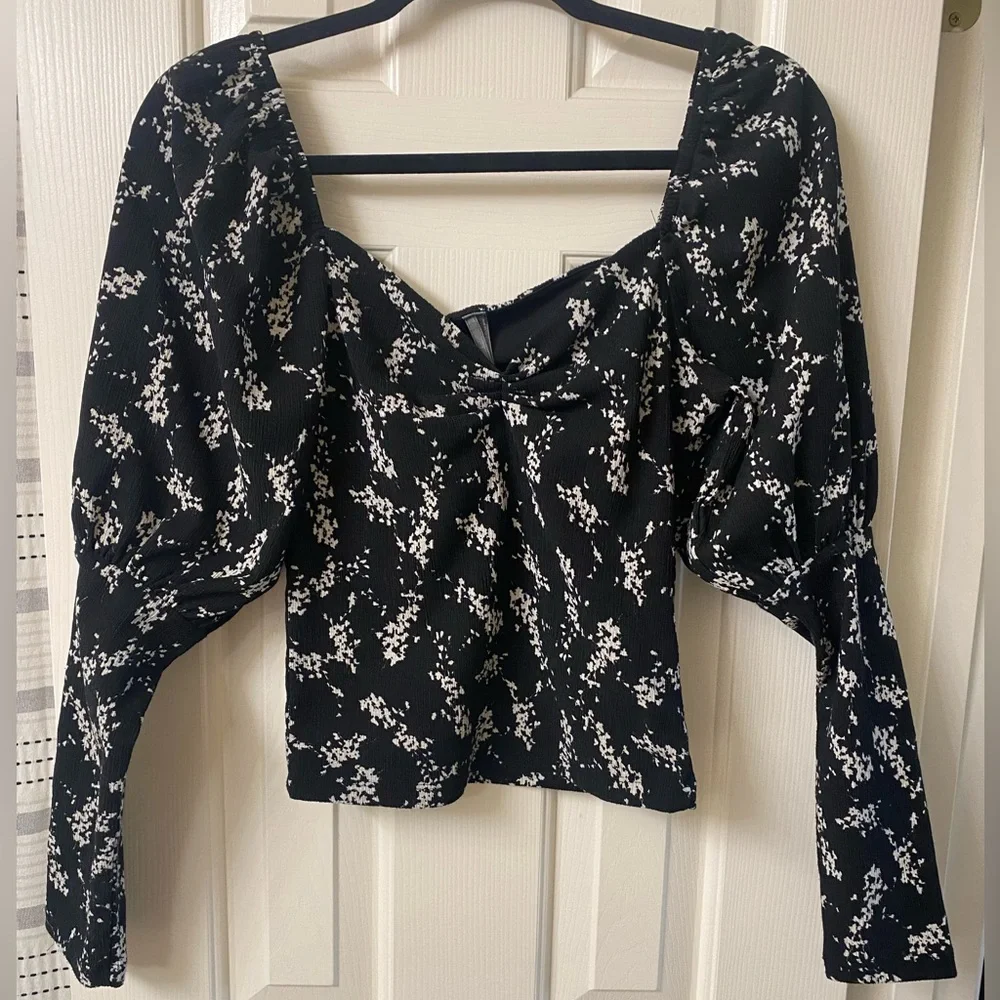 Anthropologie Sweetheart Black and White Print Puff Sleeve Blouse Size Small